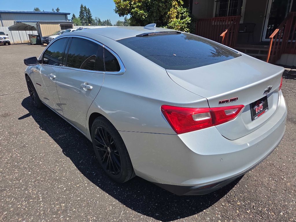 Photo 6 of this CHEVROLET MALIBU