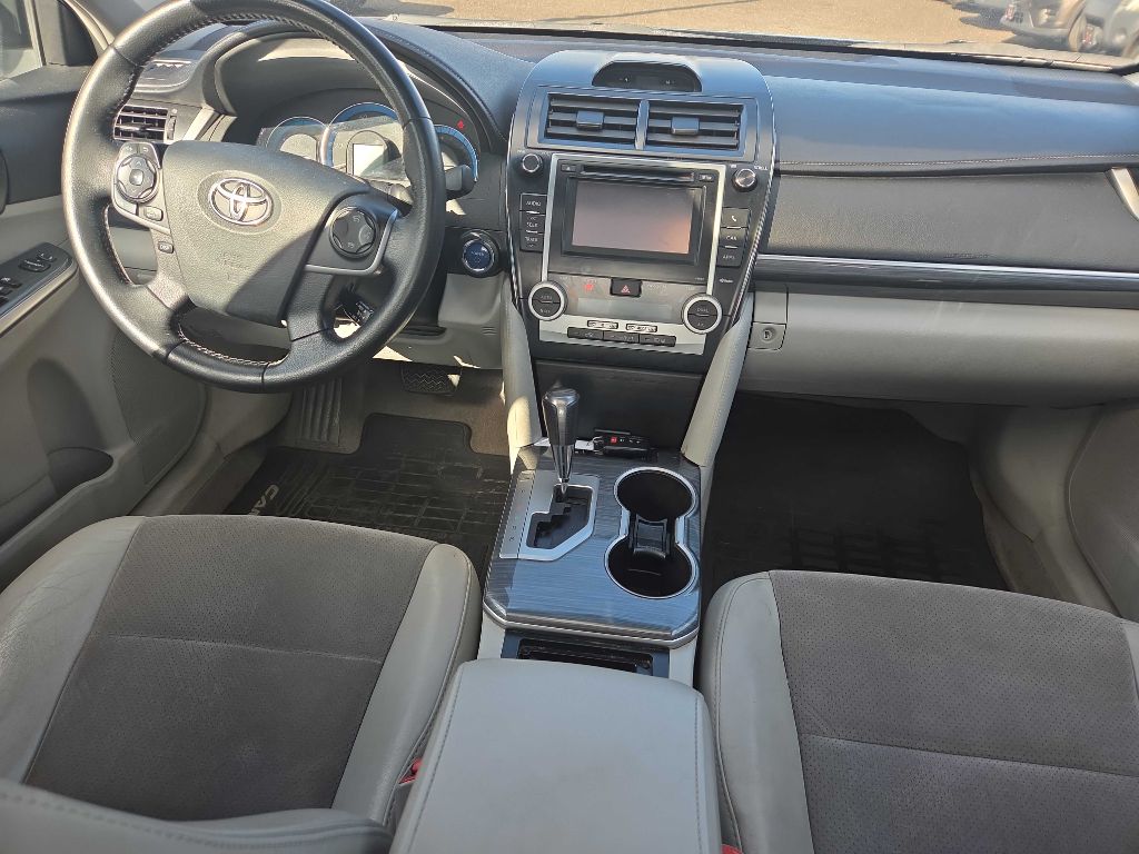 Photo 9 of this TOYOTA CAMRY