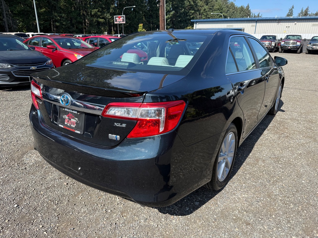 Photo 8 of this TOYOTA CAMRY