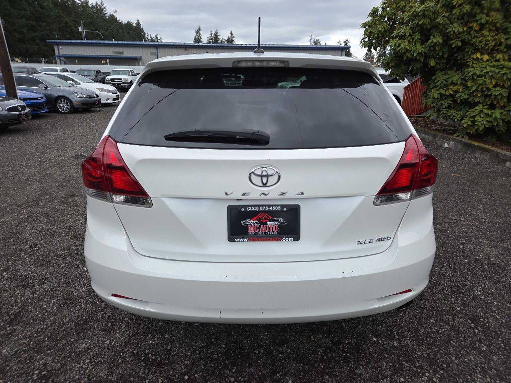 Photo 7 of this TOYOTA VENZA