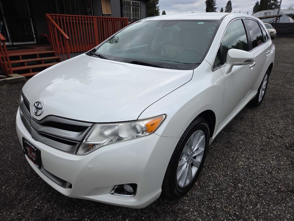 Photo 4 of this TOYOTA VENZA