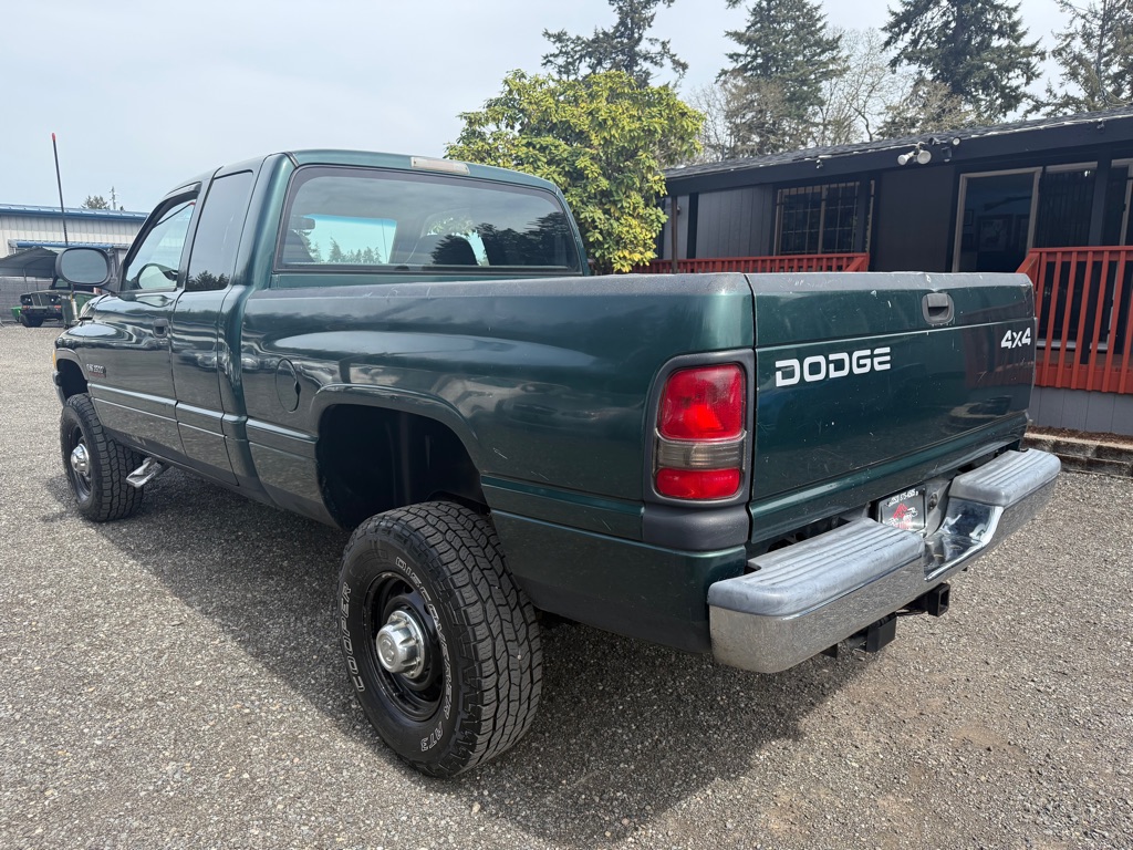 Photo 6 of this DODGE RAM 2500
