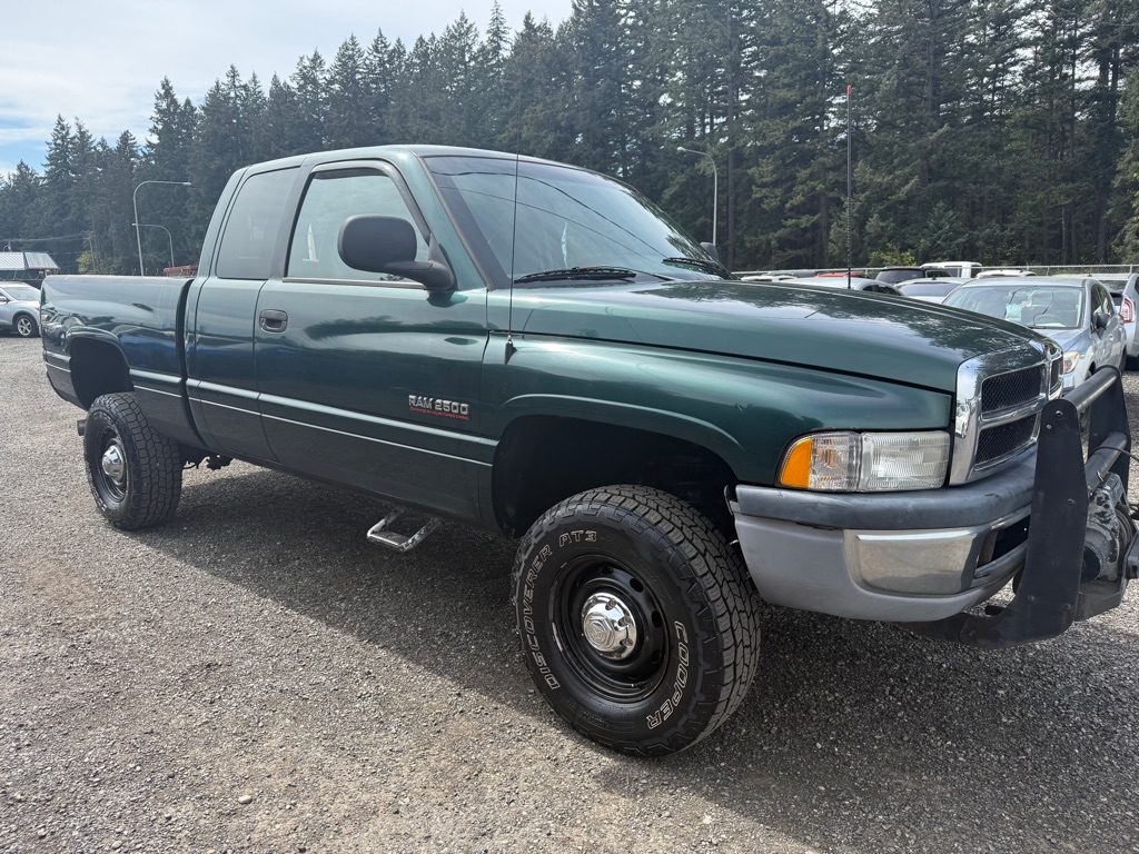 Photo 2 of this DODGE RAM 2500
