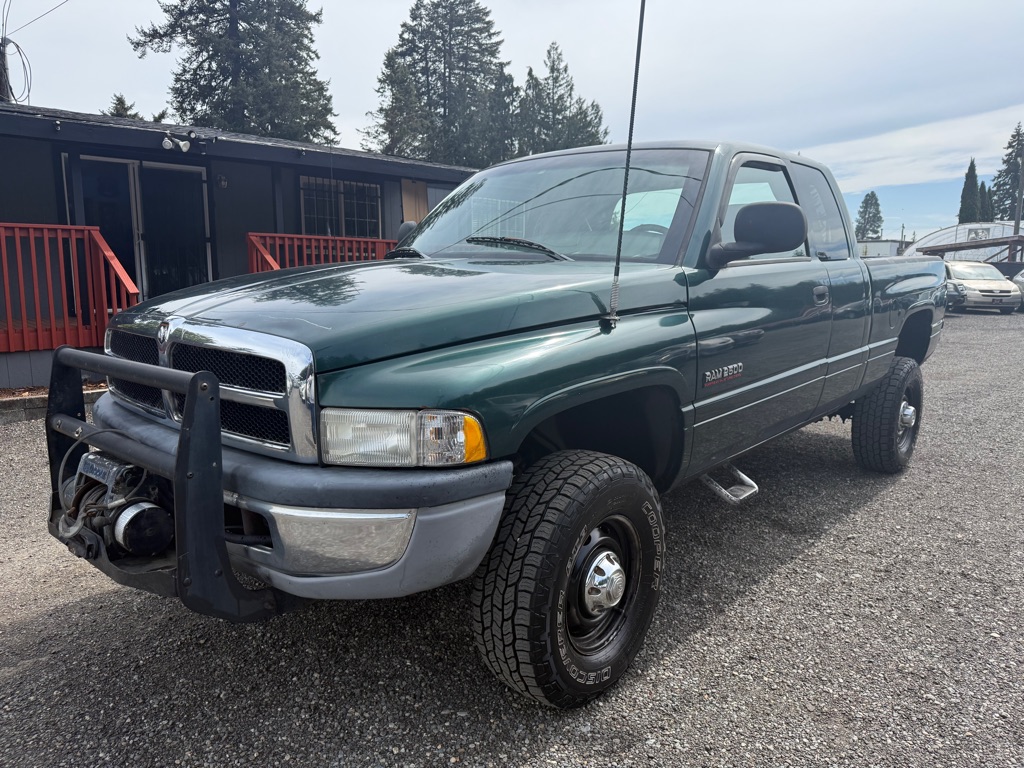 Photo 4 of this DODGE RAM 2500