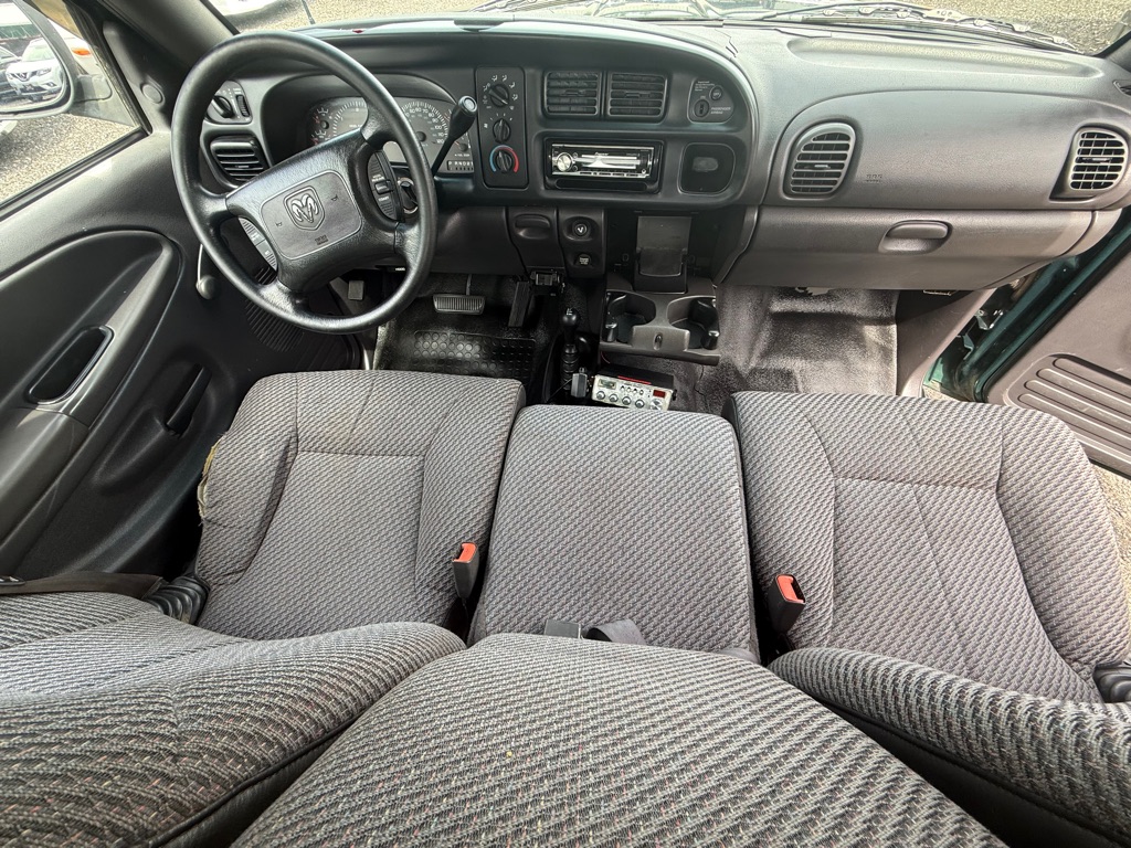 Photo 12 of this DODGE RAM 2500