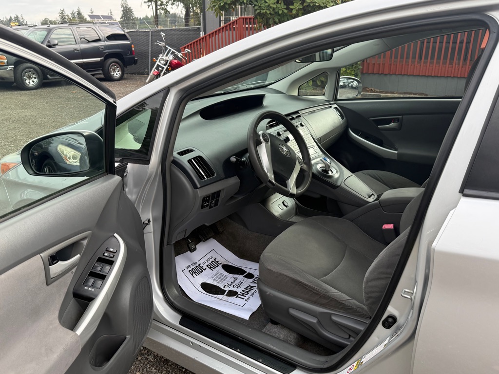 Photo 24 of this TOYOTA PRIUS