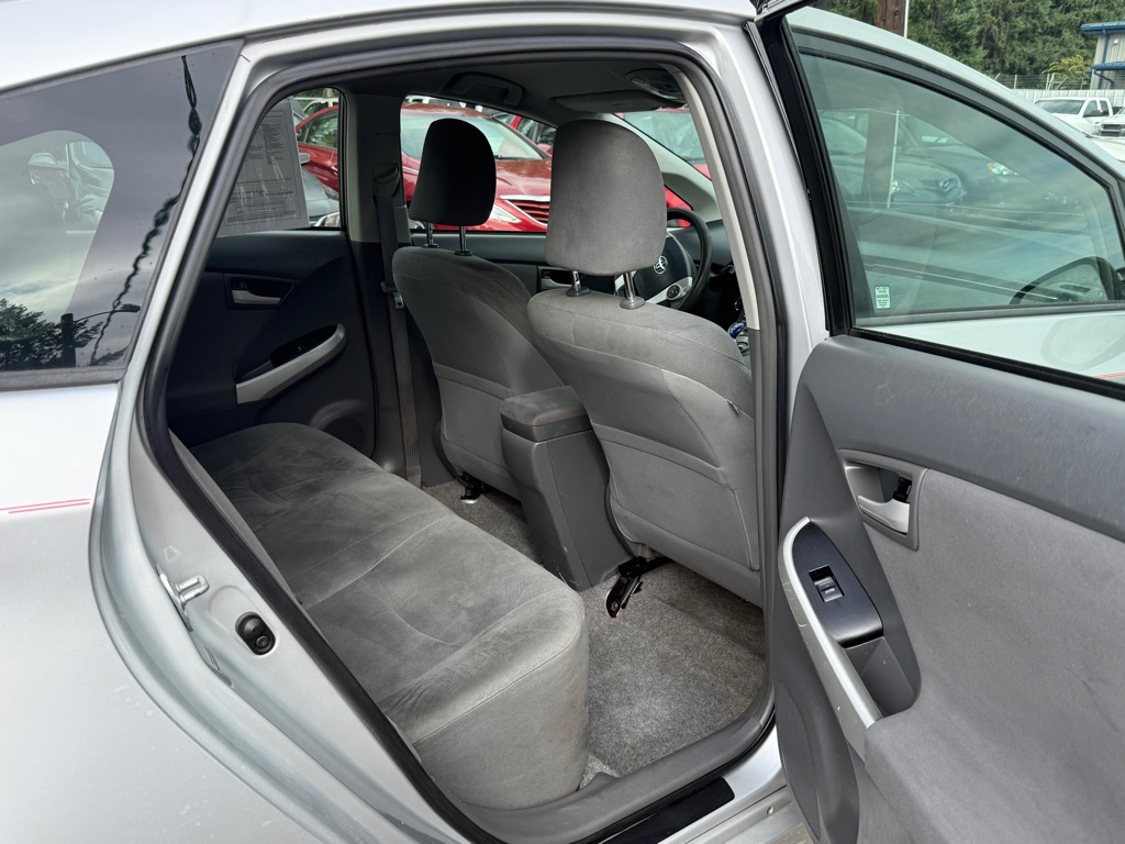Photo 13 of this TOYOTA PRIUS