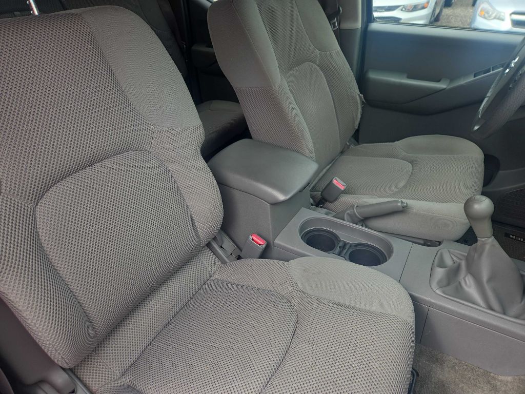 Photo 11 of this NISSAN FRONTIER