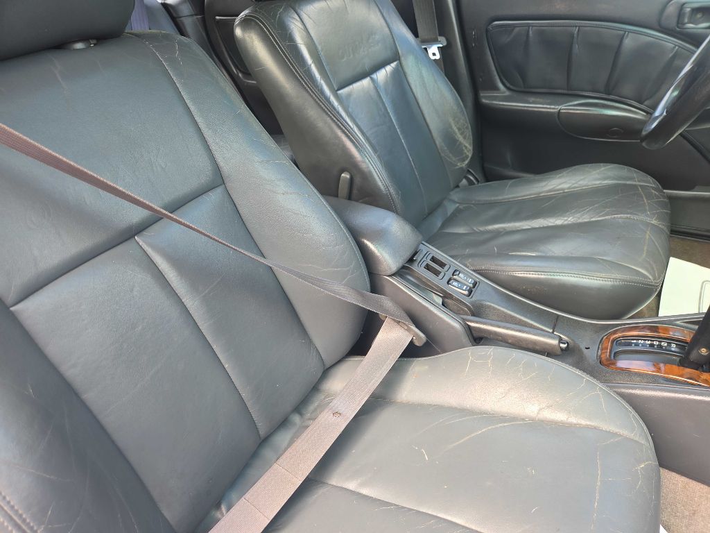 Photo 12 of this SUBARU LEGACY