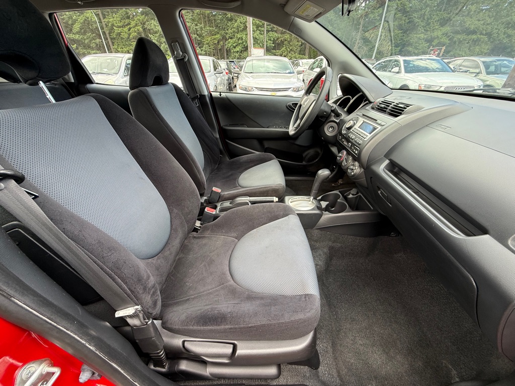 Photo 13 of this HONDA FIT