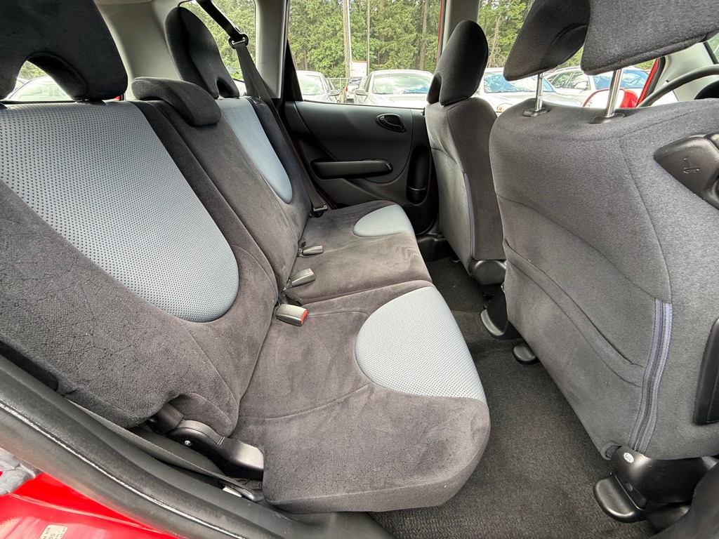Photo 12 of this HONDA FIT