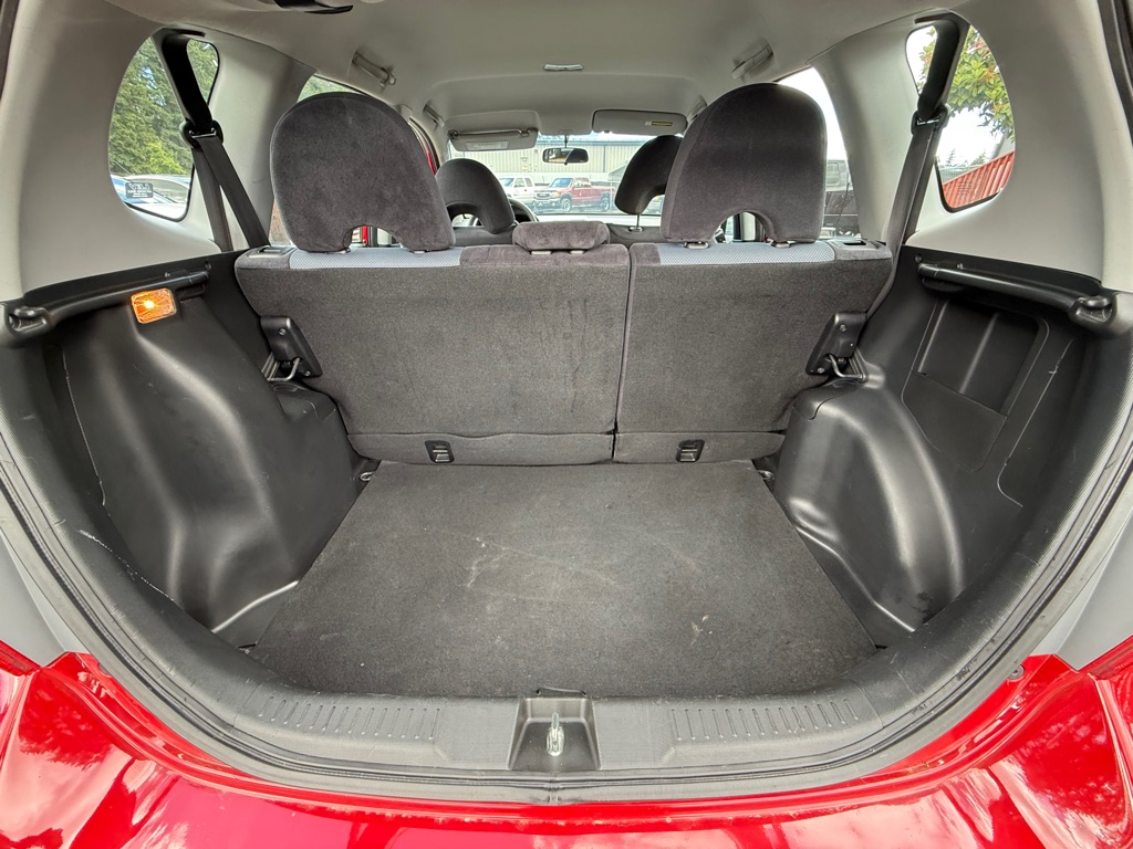 Photo 11 of this HONDA FIT