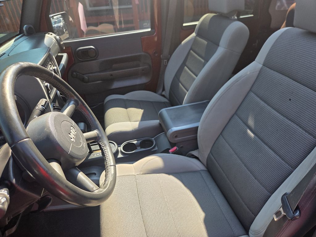 Photo 10 of this JEEP WRANGLER UNLIMI