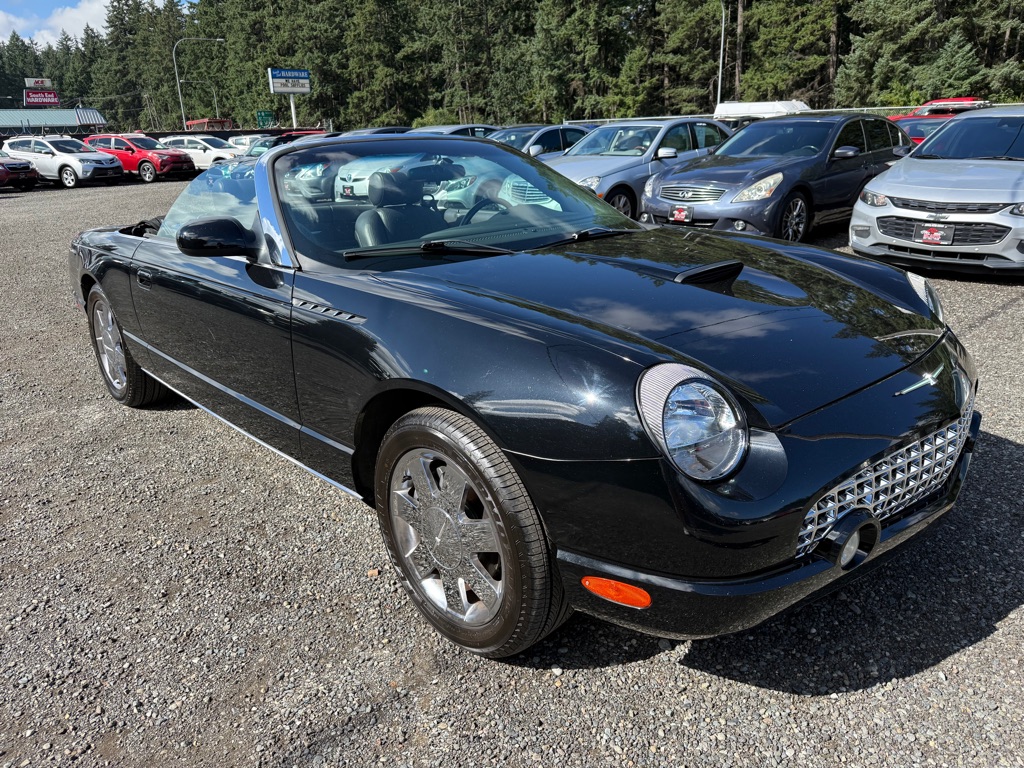 Photo 2 of this FORD THUNDERBIRD