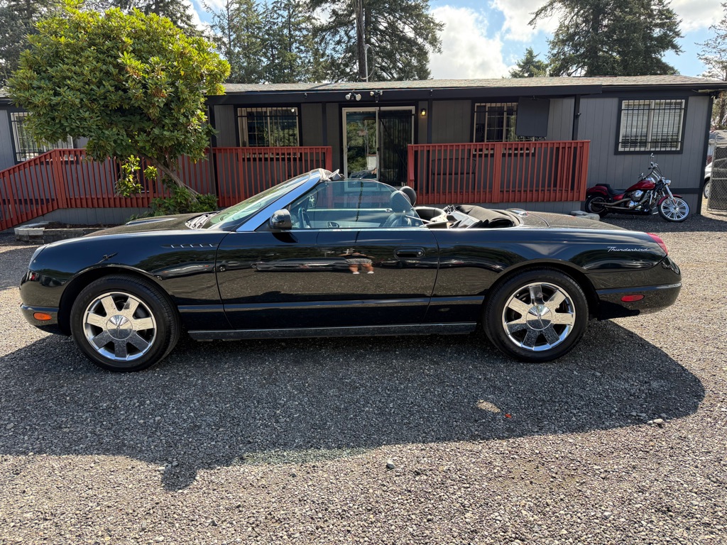 Photo 5 of this FORD THUNDERBIRD