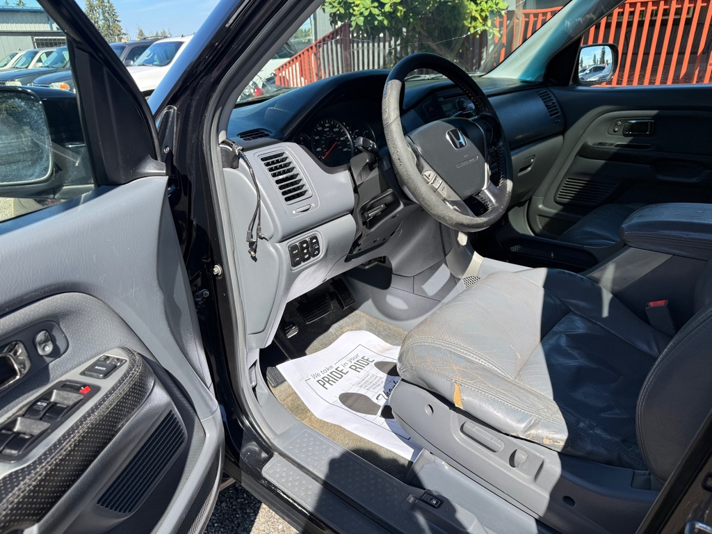 Photo 9 of this HONDA PILOT