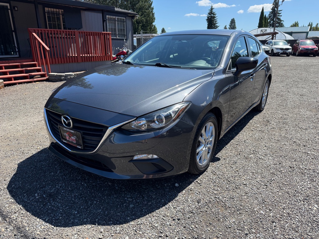 Photo 3 of this MAZDA 3