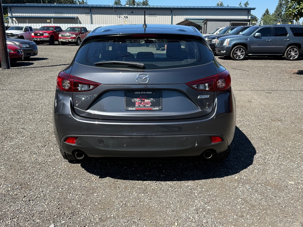 Photo 6 of this MAZDA 3