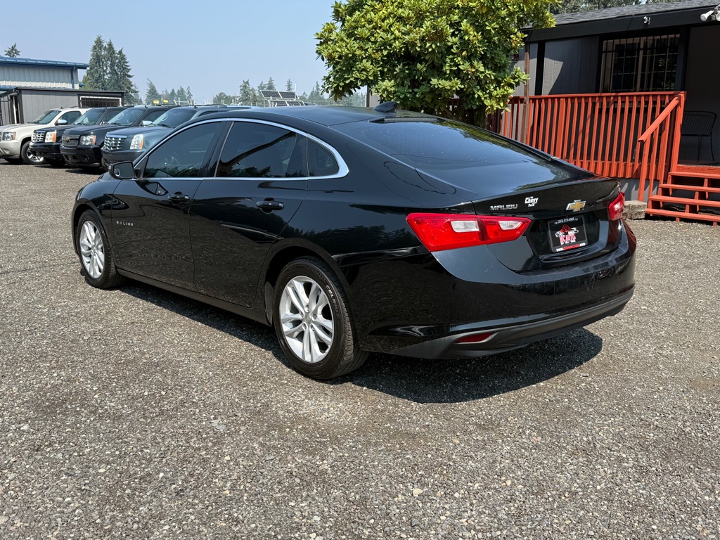 Photo 6 of this CHEVROLET MALIBU