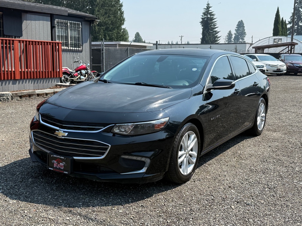 Photo 4 of this CHEVROLET MALIBU