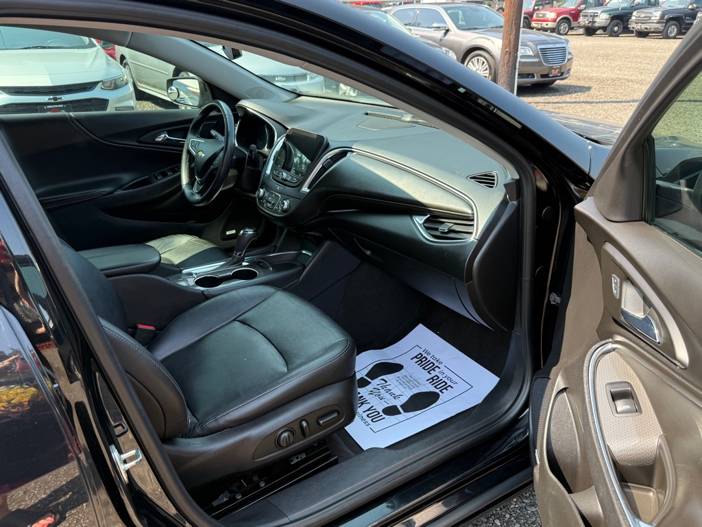 Photo 12 of this CHEVROLET MALIBU