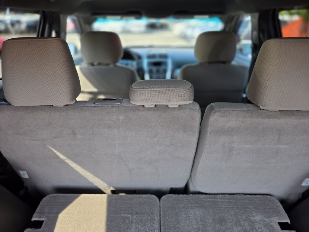 Photo 11 of this FORD EXPLORER