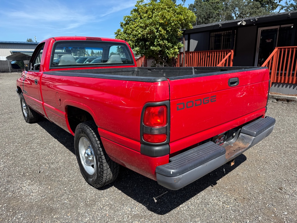 Photo 6 of this DODGE RAM 1500