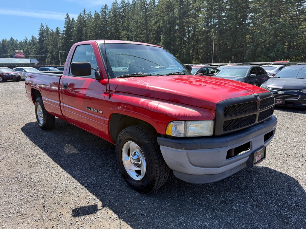 Photo 2 of this DODGE RAM 1500