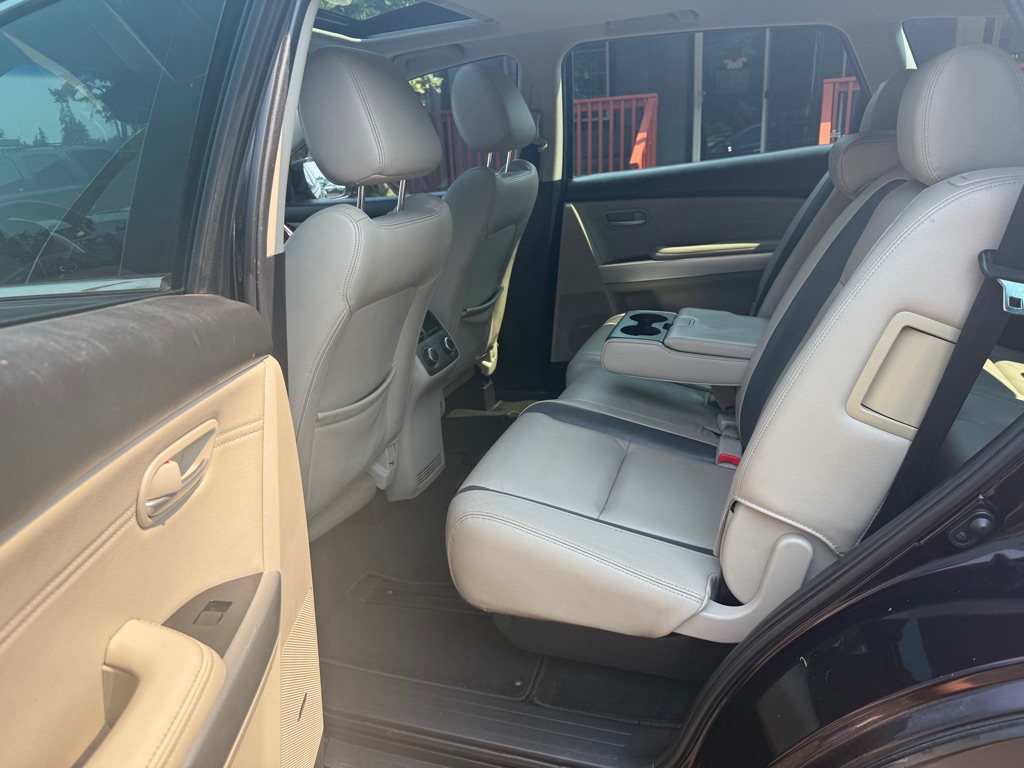 Photo 10 of this MAZDA CX-9