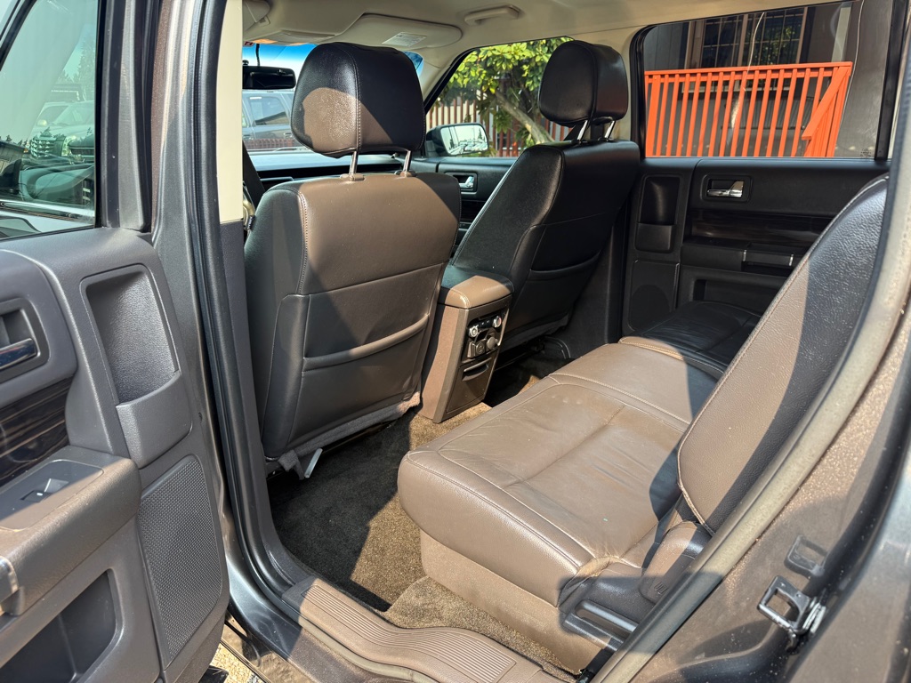 Photo 10 of this FORD FLEX