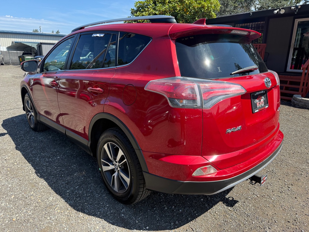 Photo 6 of this TOYOTA RAV4