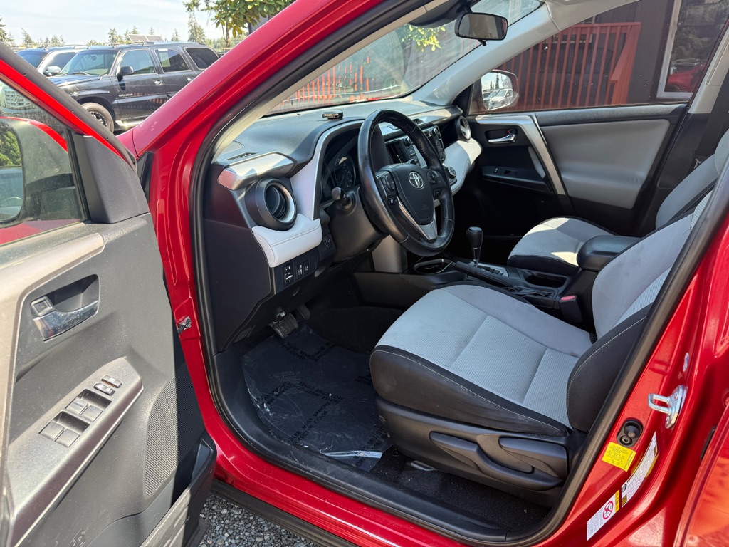 Photo 9 of this TOYOTA RAV4