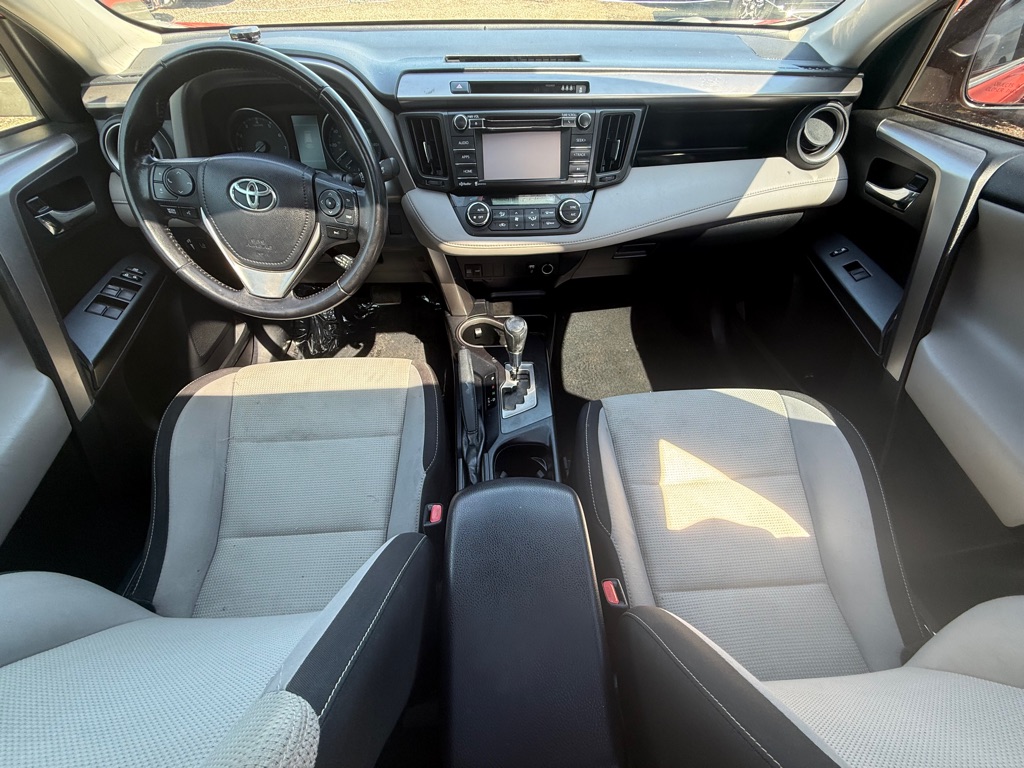 Photo 14 of this TOYOTA RAV4