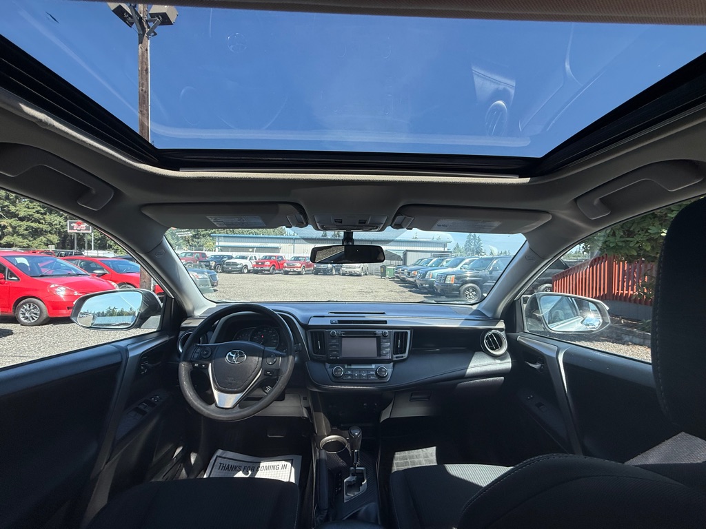 Photo 14 of this TOYOTA RAV4