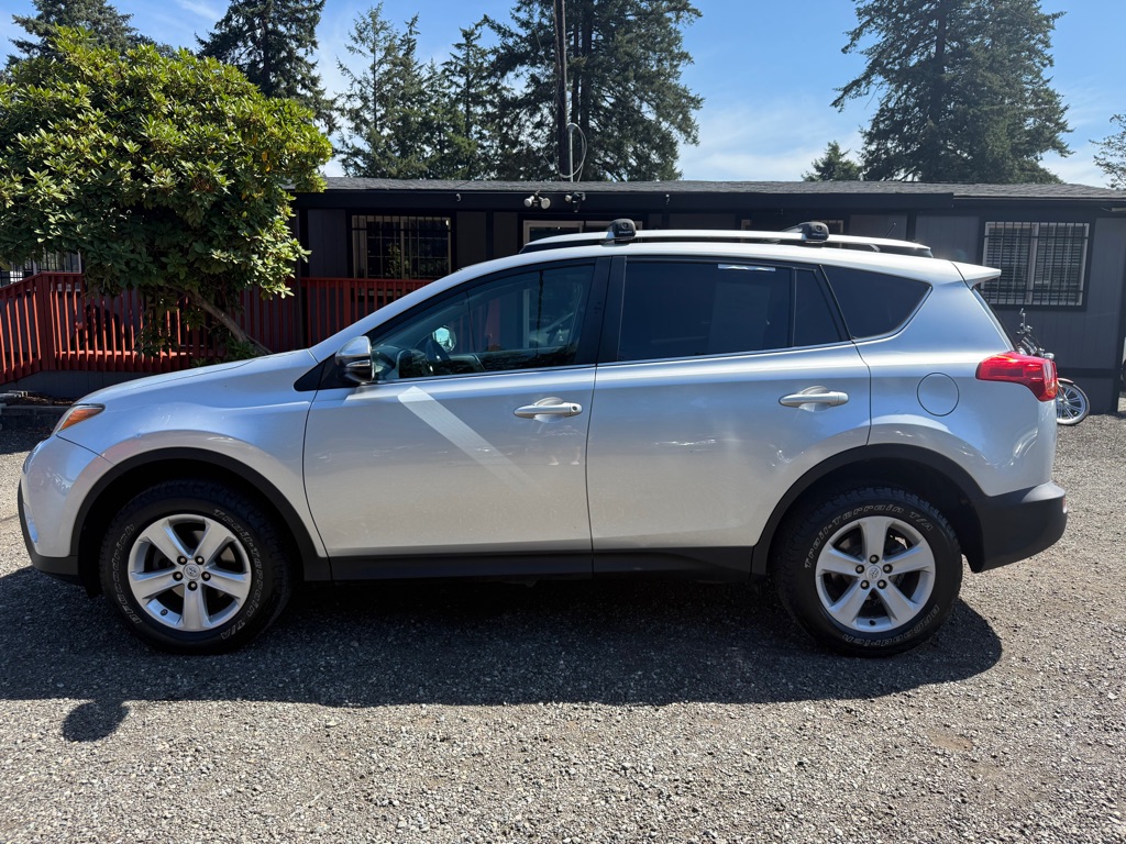 Photo 5 of this TOYOTA RAV4