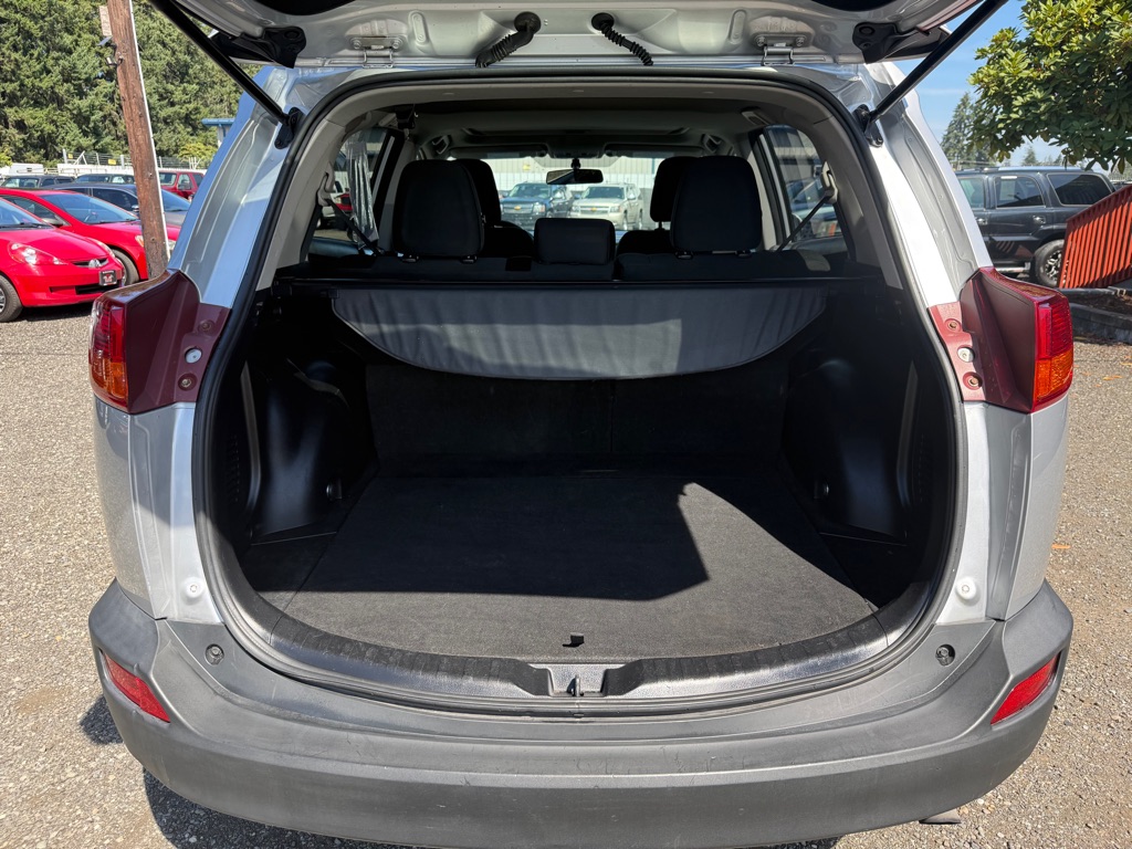 Photo 11 of this TOYOTA RAV4