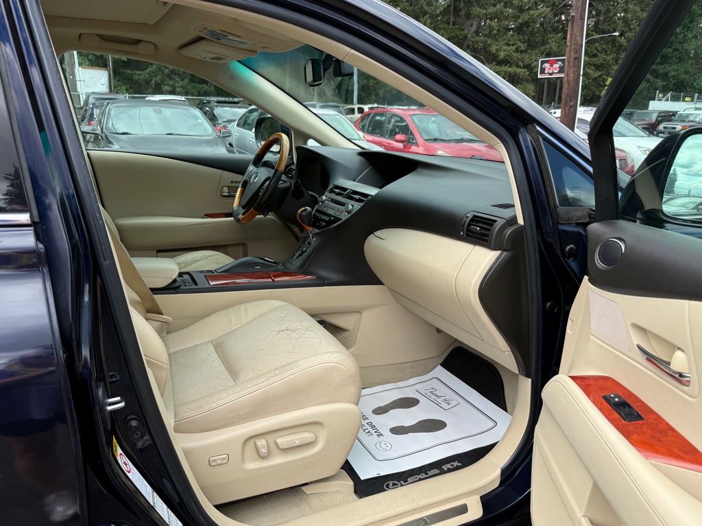 Photo 14 of this LEXUS RX