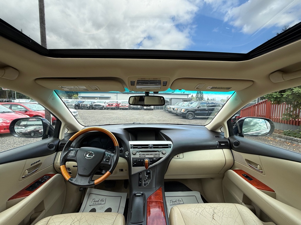 Photo 15 of this LEXUS RX