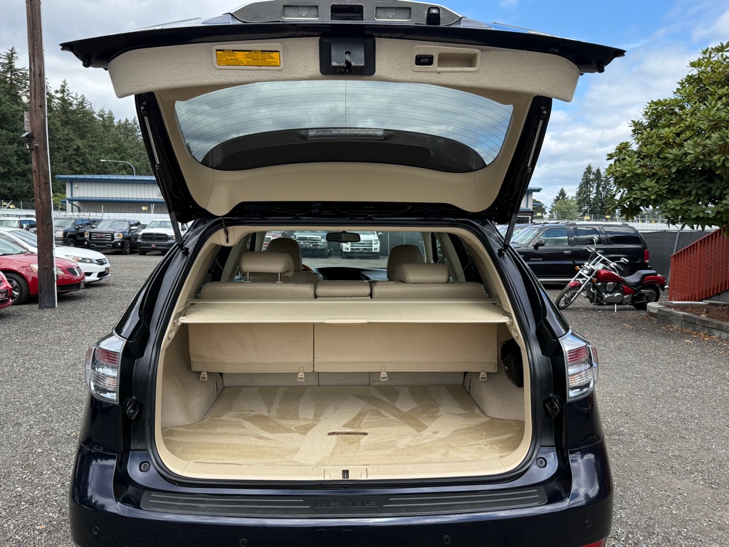 Photo 11 of this LEXUS RX