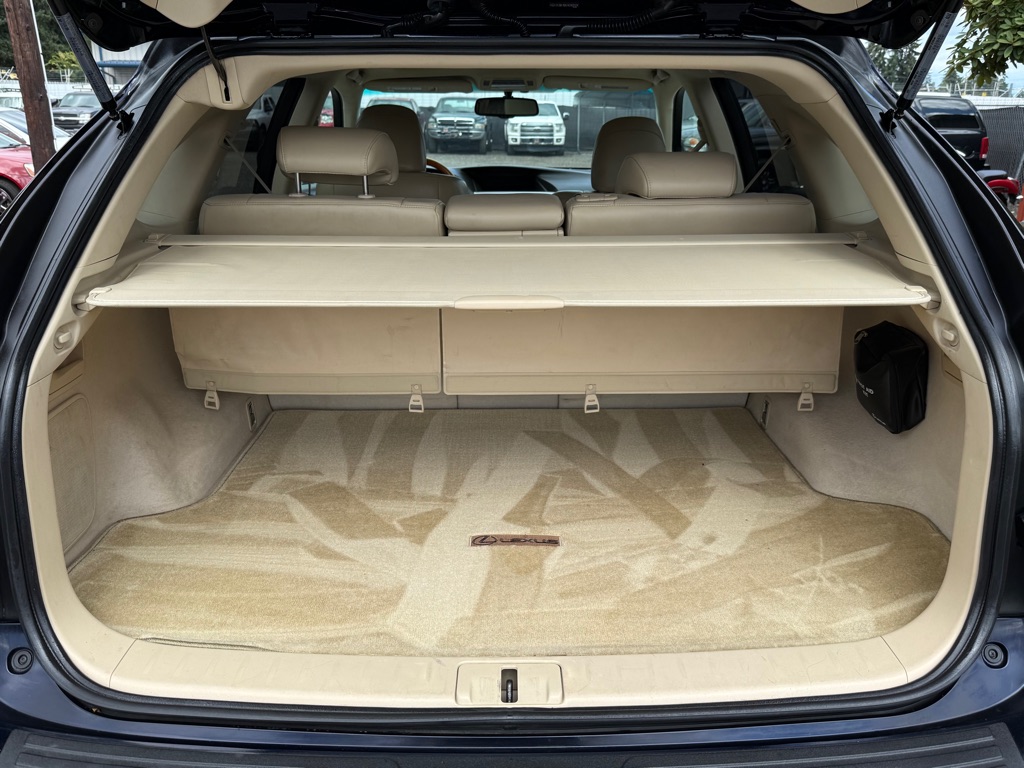 Photo 12 of this LEXUS RX