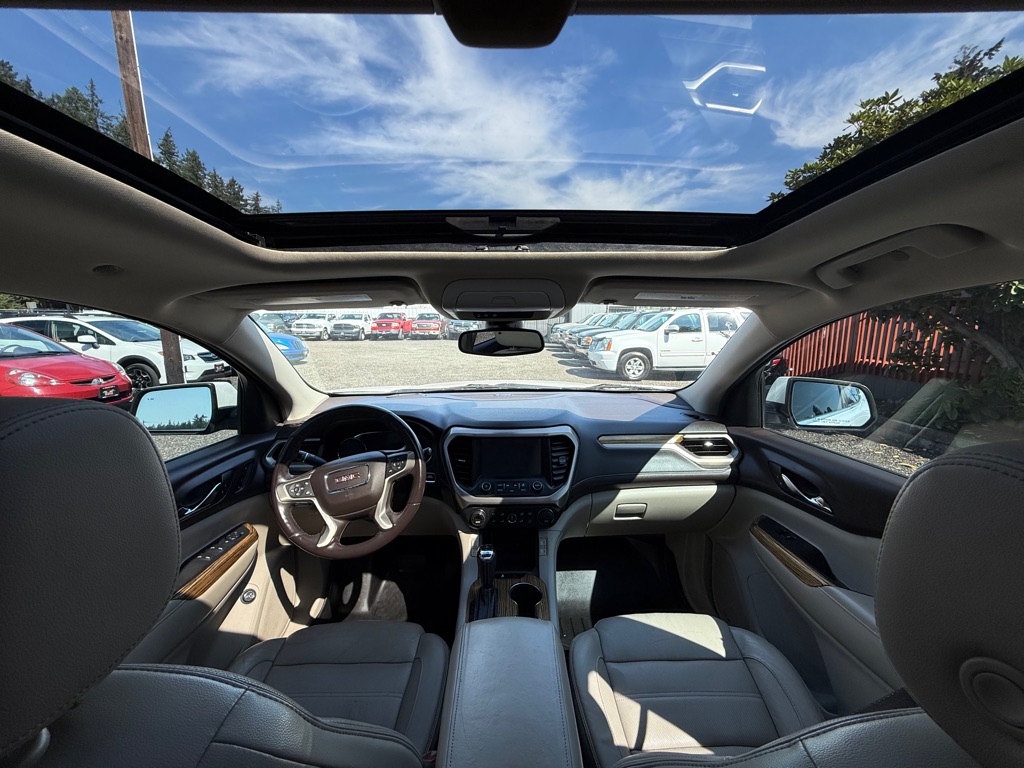 Photo 28 of this GMC ACADIA