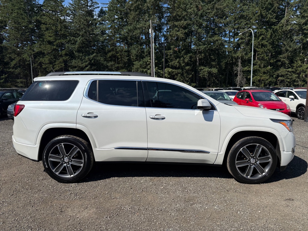 Photo 15 of this GMC ACADIA