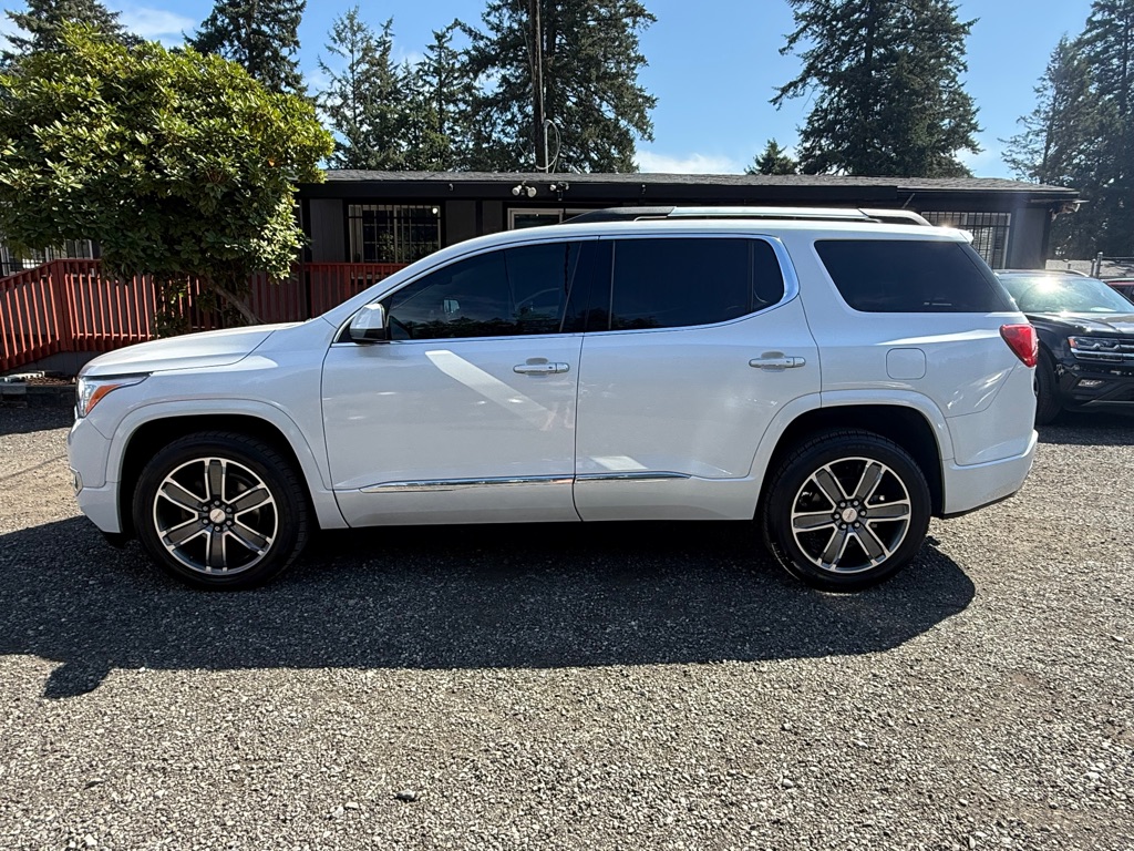 Photo 19 of this GMC ACADIA
