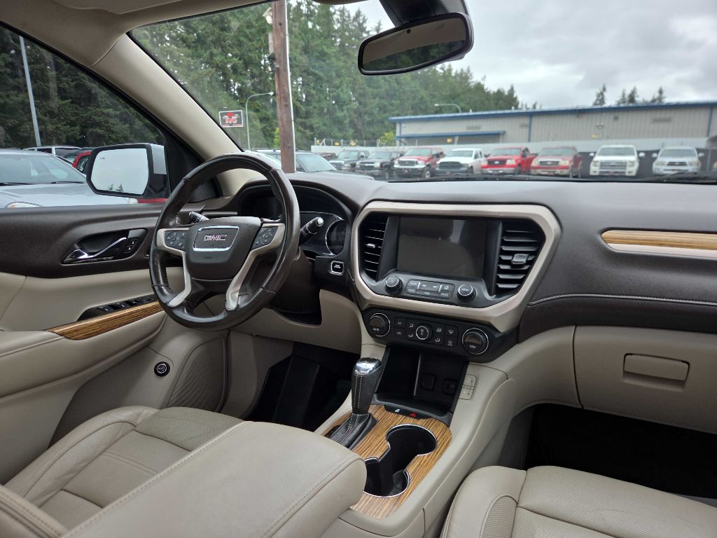 Photo 13 of this GMC ACADIA