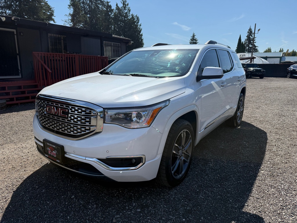 Photo 18 of this GMC ACADIA