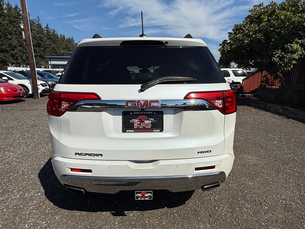 Photo 21 of this GMC ACADIA