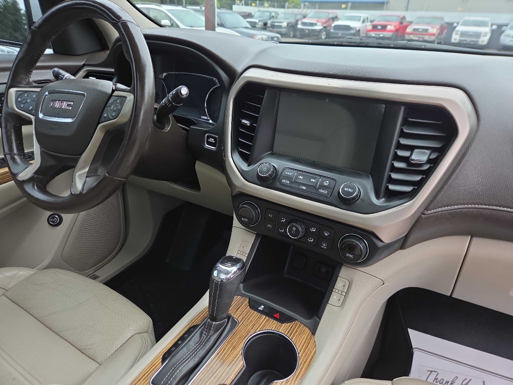 Photo 14 of this GMC ACADIA