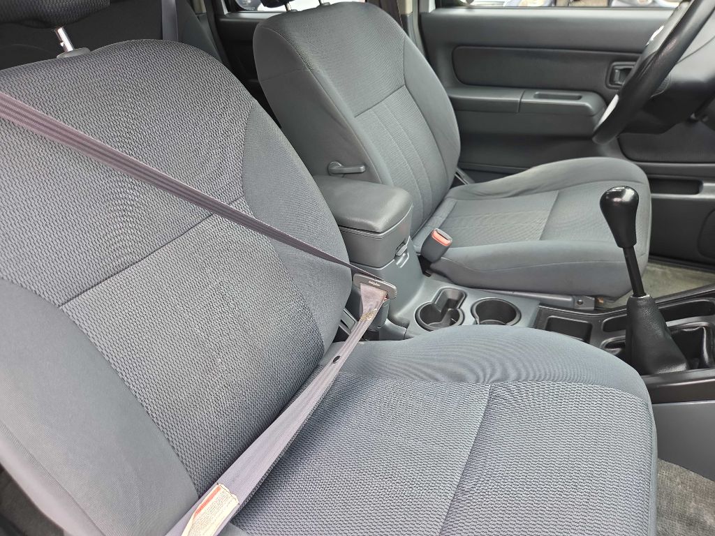 Photo 12 of this NISSAN FRONTIER