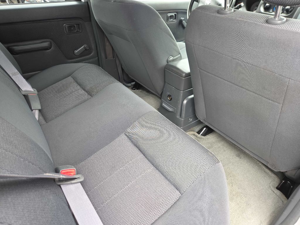 Photo 10 of this NISSAN FRONTIER