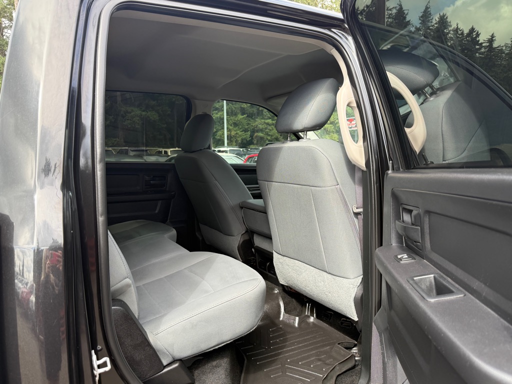 Photo 11 of this RAM 1500